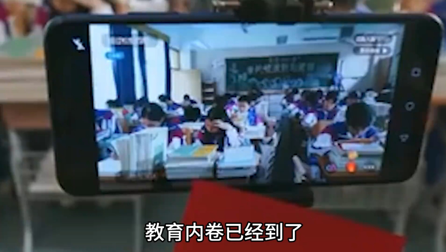 65岁麦子阿姨爆改牡丹花神,澳门免手续费资料大全,广泛的解释落实方法分析_潮流版V10.69